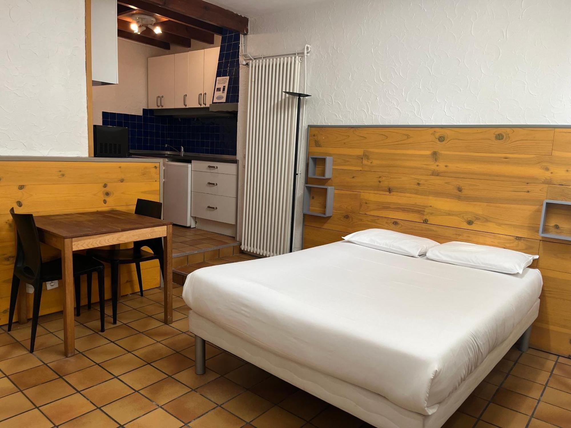 Liberte Apartment *